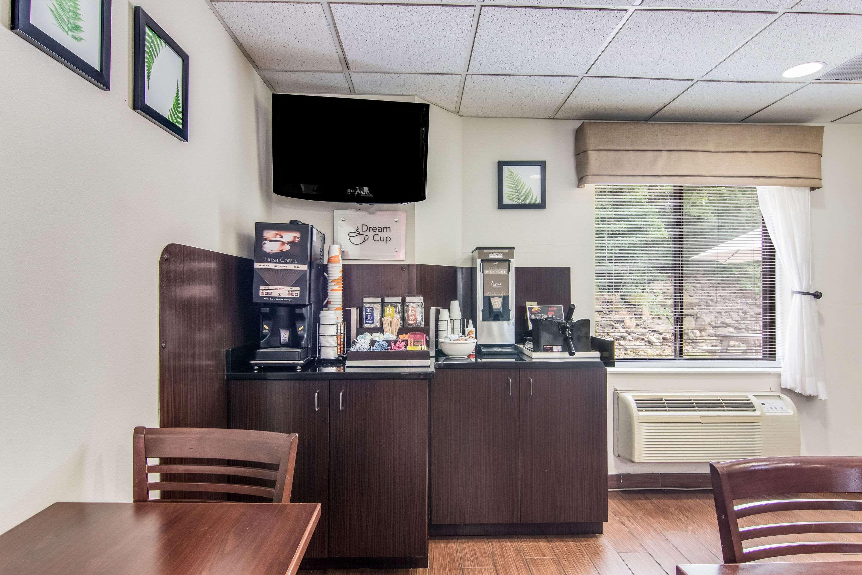 فندق سليب إن Austintown المظهر الخارجي الصورة